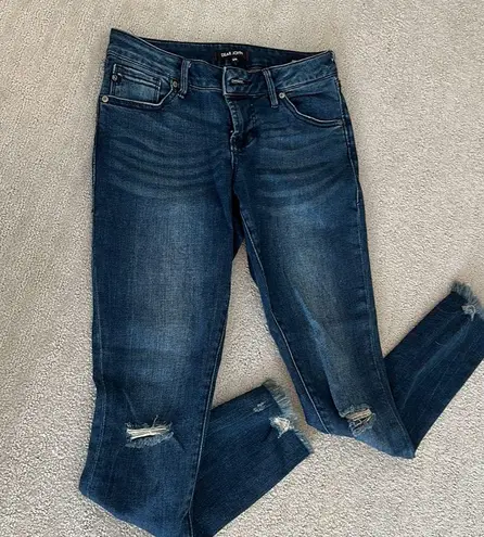 Dear John  jeans- size 25. Comfort skinny. Great fit on jeans; lightly worn!