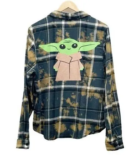 Star Wars Top The Mandalorian Grogu Baby Yoda Plaid Grunge Flannel Size Large
