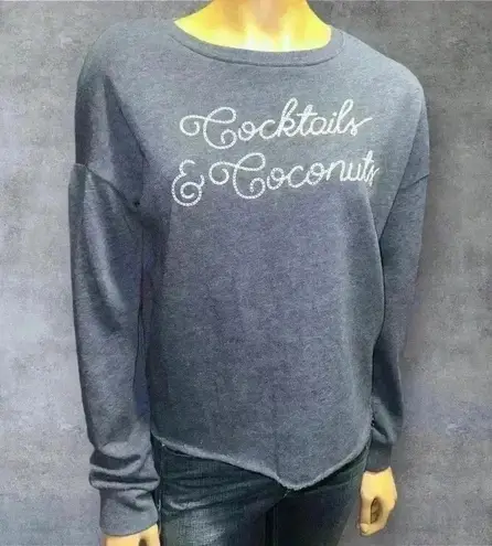 Zoe & Liv NWOT women’s Casual Graphic Sweatshirt Cozy Pullover Relaxed Fit sz S