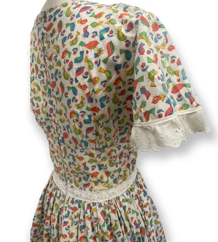 Vintage Novelty bird print 60's Flare Sleeve Fit & Flare midi dress White