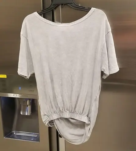 💕AVOCADO💕 Cloud Tee ~ Front Knot High Low Hem 100% Cotton Grey Acid Wash NWT Gray Size M