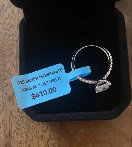 1 Carat Princess cut moissanite & Silver Ring size 5