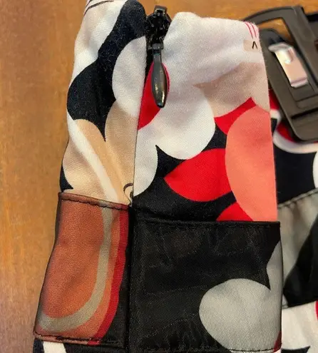 Notations Women Black/Red/Creme/White Floral Short A-line Flare Skirt -20W