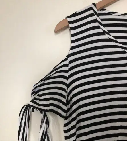 Cha Cha Vente Black White Striped Open Cold Shoulder Tie Sleeve Shirt Blouse Top Size L