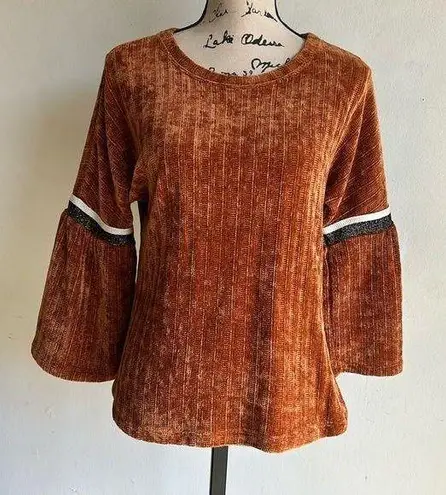 THML Velour Bell Sleeve Burnt Orange Sweater Sz Small NWT