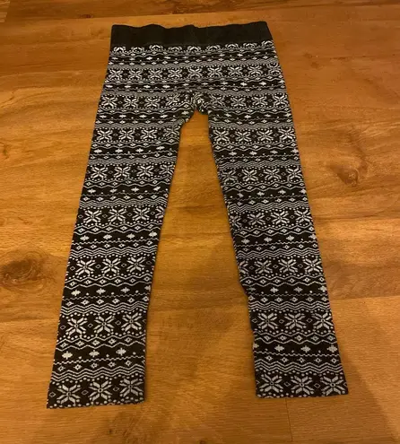Size Medium / Large Winter Fleece Warm Leggings Cropped Length Black White Snow Gray