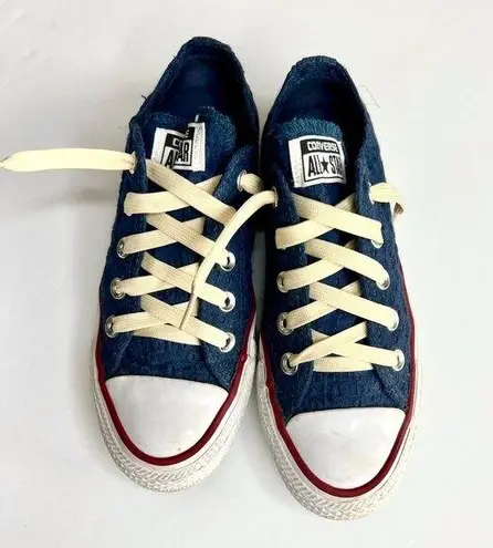 Converse SZ 5  Broderie Anglaise Classic Low Navy Embroidered Floral Chuck Taylor