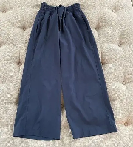 Calia by Carrie Calia Carrie Underwood Navy Blue Wide Leg Crop Pants S