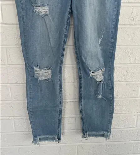 Studio Blue Women's Blue Distressed Jeans with Rips. Size 30
