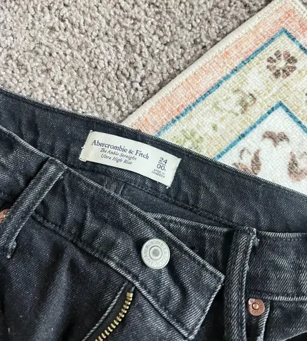 Abercrombie & Fitch Ultra High Rise Ankle Straight Jeans