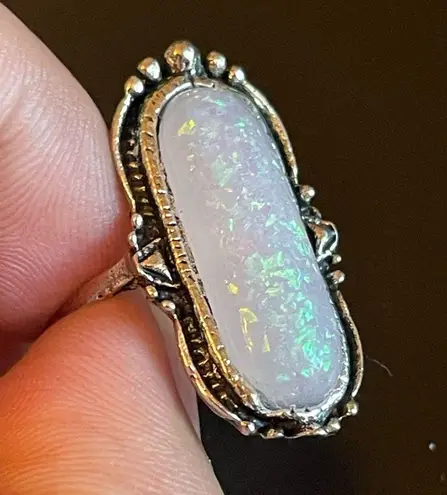 Vintage simulated opal statement ring Silver