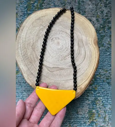 Vintage 90s yellow check abstract enamel beaded necklace