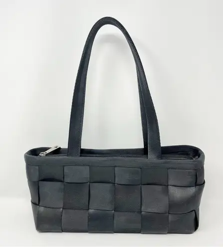 Harveys Seatbelt Bag Boxy Long Handle Belt Bag Black