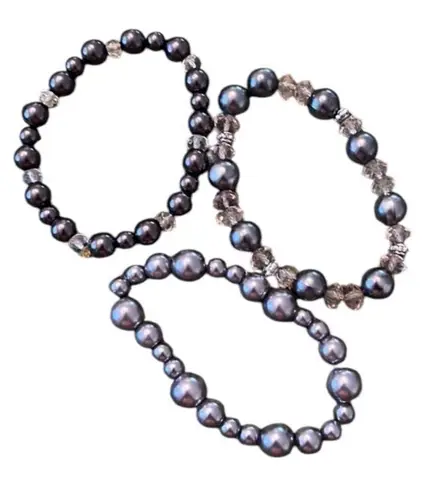 NWT Angelas Designs 3 hand made faux pearl stretch bracelets great for stacking Gray