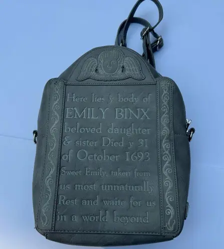 Lounge Fly Gray Backpack with Rounded Top and Embossed Design