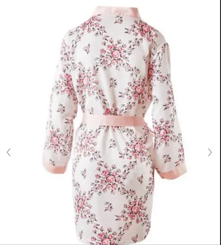 Morgan Lane Allie Satin Robe in White Floral