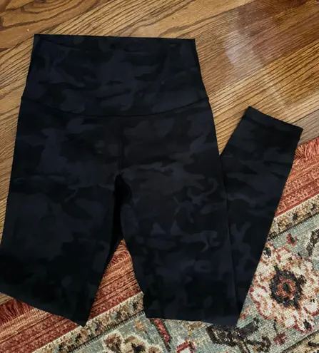 Lululemon 3/4 Black Leggings