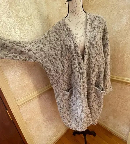 Inhabit Women's Sweater Cardigan Cream Knit Wool Blend Knit Oversized Sz Medium Tan
