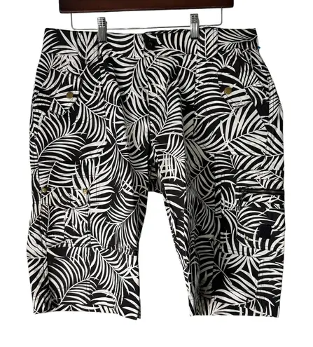 Roaman's Women's Plus Size 14W Black White Leaf Print Cargo Bermuda Shorts