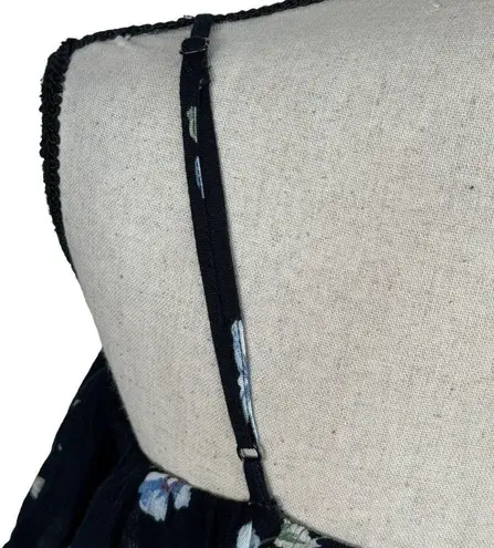 American Eagle  Small Cropped Top Floral Spaghetti Strap Ruffled Navy Blue Multi