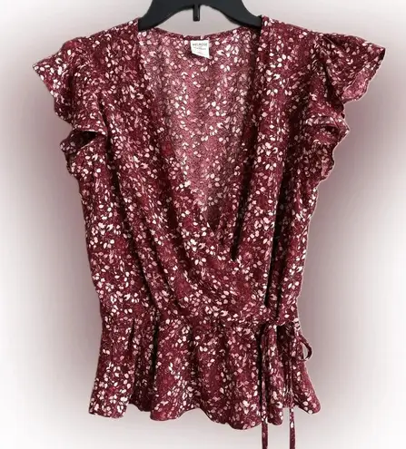 Melrose and Market NWT Faux Wrap Ruffle Sleeve Red Syrah Berry Floral Top,…