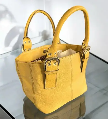 Tignanello Mustard Yellow Small Pebbled Leather Handbag Logo On Silver Buckles