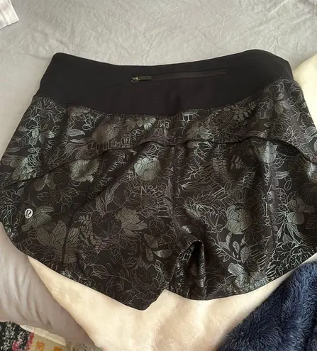 Lululemon Shorts Black Floral Pattern