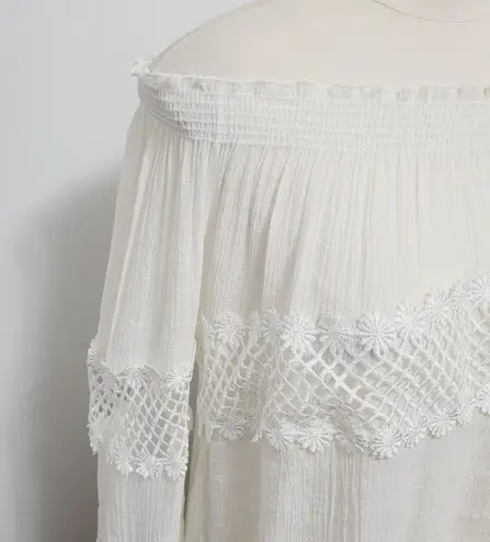 Cal Style white rayon blend guaze off shoulder blouse size medium