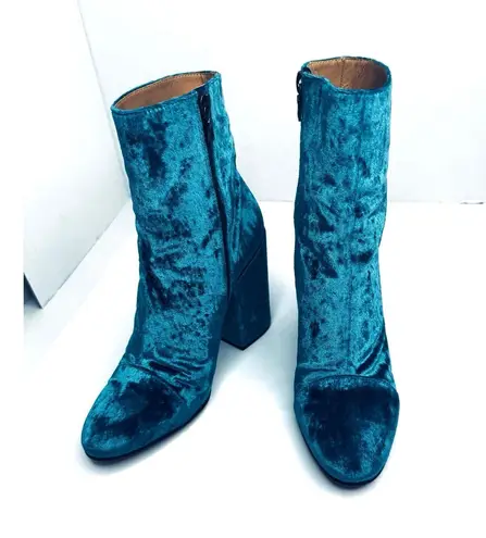 Dries Van Noten Women’s Turquoise Velvet Ankle Boots Size EU 38 Statement Shoes