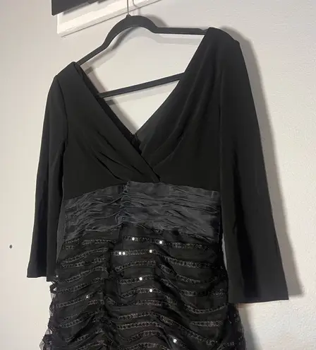 Kay Unger Mini Dress Black Long 3/4 Sleeve Deep V