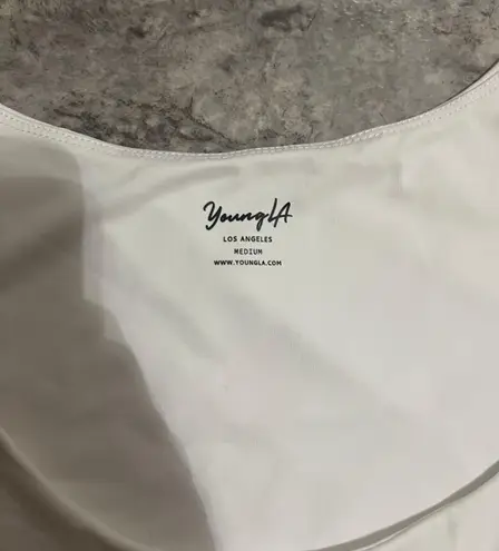 Youngla Top Size M