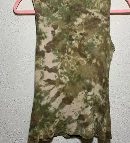 Tye Dye Embroidered Tank Top With Birds And Flowers Detailing