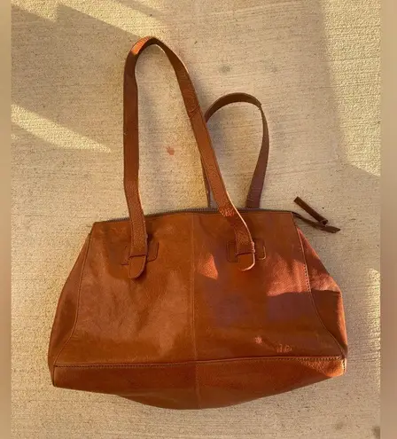 Spikes and Sparrow Leather Boho Shoulder Bag Tan