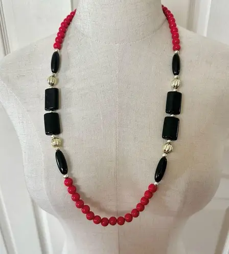 Red black and gold tone long beaded vintage necklace