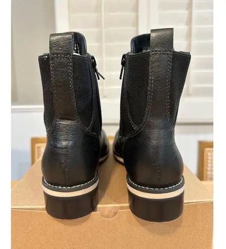 Walking Cradles Knox Ankle Boots Black Leather Size 7.5 NWOB Stylish Comfy