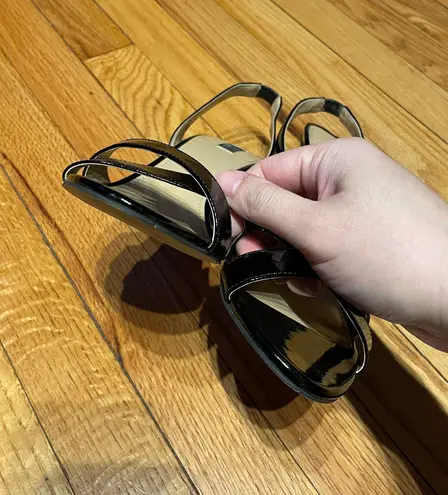 G.I.L.I. Got it Love it Loren Leather Slingback Sandals crisscross straps Glossy Shiny Party Prom Club Date Black Size 8.5