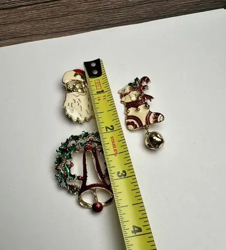 Santa Claus, Holly Wreath, Stocking Christmas Brooch Pin Lot Of 5 Gold Tone