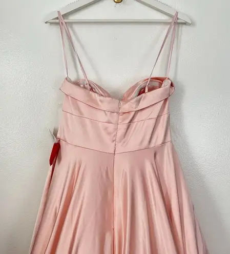 Mac Duggal Bow Sweetheart Strapless A Line Gown Prom Dress in Blush Size US 6