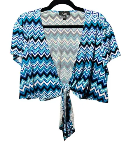 AGB Dress Woman Blue Chevron Print Tie Front Crop Shrug Cardigan Top 20W
