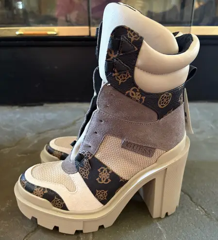 Guess  Beige‎ and Black Combat Boots Size 5 NWOT - Image 1