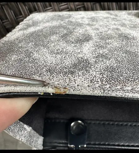 Chelsea28 silver crossbody shoulder clutch wallet bag