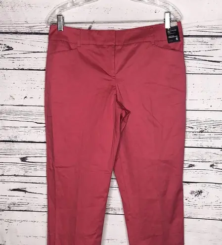New York And Company 7th Avenue NWT Size 6 Pink Signature Straight Leg Crop Pants