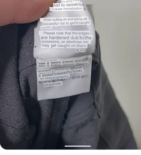 Issey Miyake ME RemeTex Pleats Grey Crop wide Knee shorts One Size Size undefined