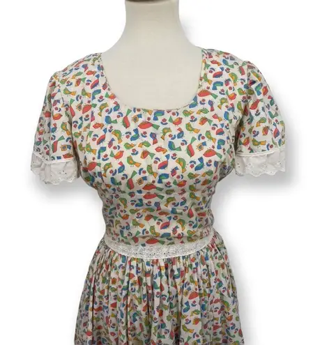 Vintage Novelty bird print 60's Flare Sleeve Fit & Flare midi dress White