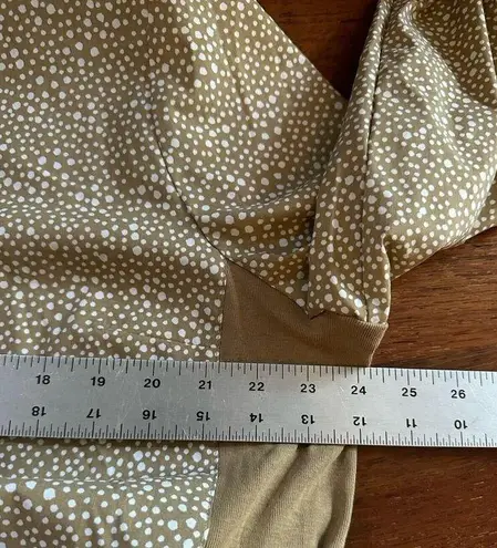 kim rogers  Button Down Convertible Sleeves Shirt Women's Size XXL Tan Dots NEW