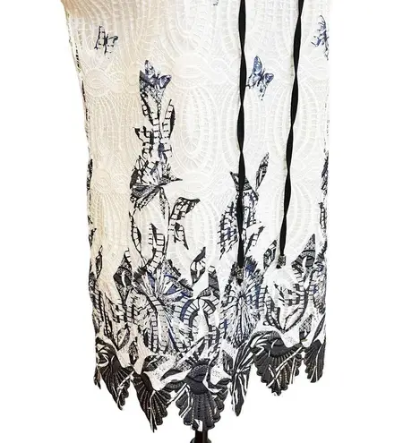 Kamana Butterfly Lace Sleeveless Tunic Blouse Lace Up Neck White Black Size M Size M