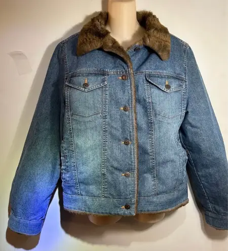 Marvin Richards Women's warm denim jacket . Size: L. Price: $28.