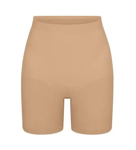 SKIMS Seamless Sculpt MID THIGH SHORT Sand Size 4X / 5X NWOT