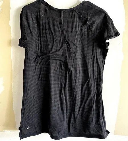 Lululemon  Race Me Short Sleeve Tee Black Striped Silverescent X-STATIC 12