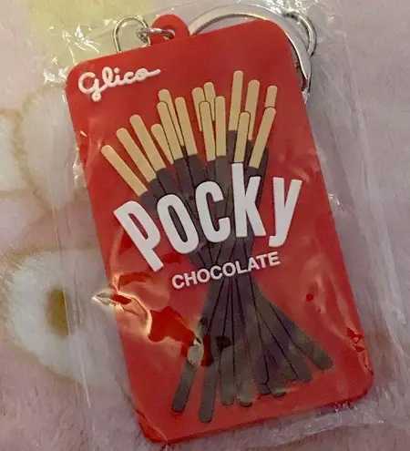 Pocky Chocolate Sticks japanese snack novelty keychain/ bag charm (RARE) NEW Red